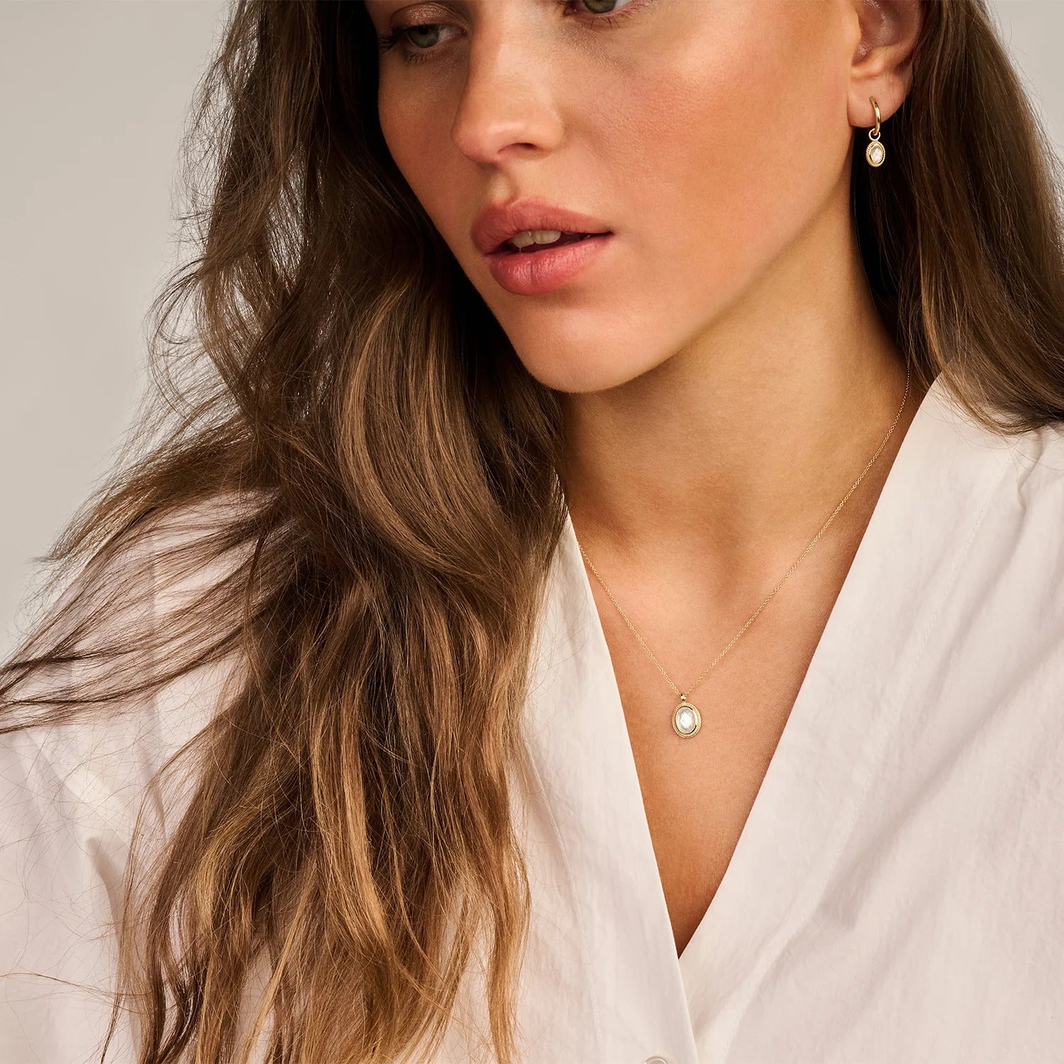 Halskette 3169YMQ - 585er Gelbgold mit Perlmutt und reinem Quarz